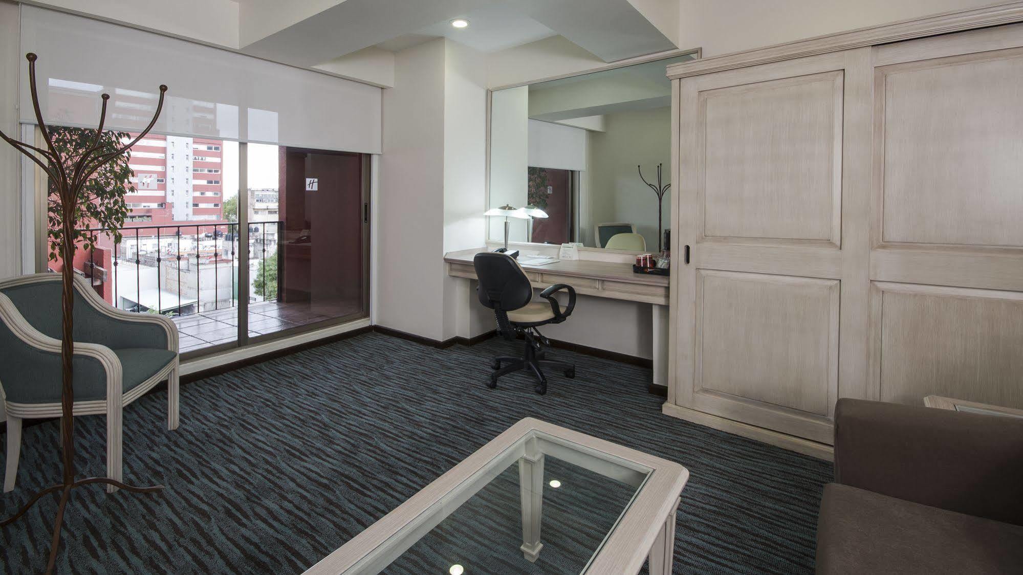 Zona Rosa Hostel Mexico City
