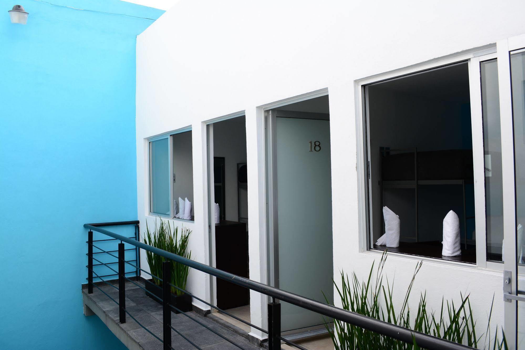 Be Condesa Inn