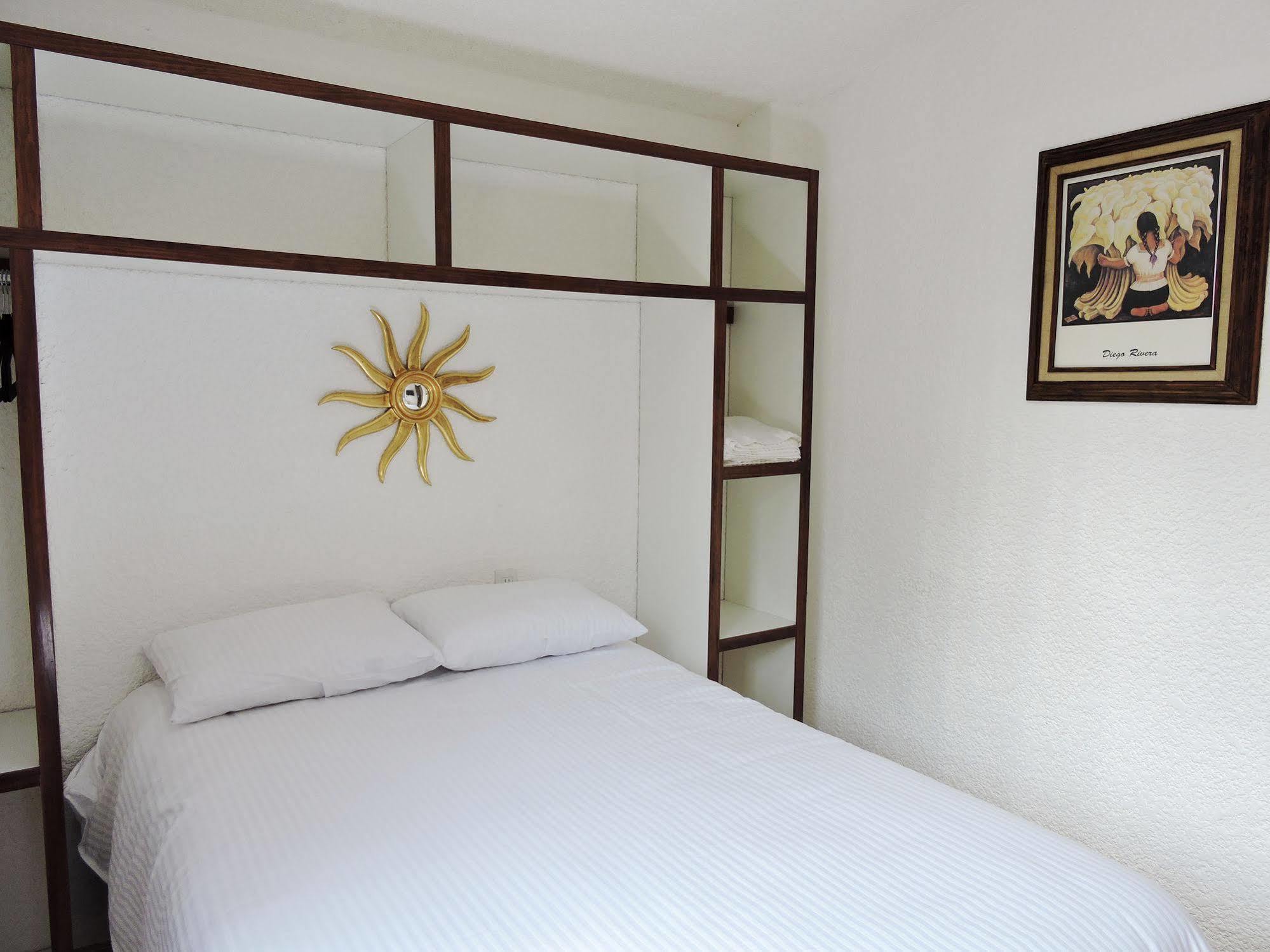 Inn La Casita De Coyoacan 3*