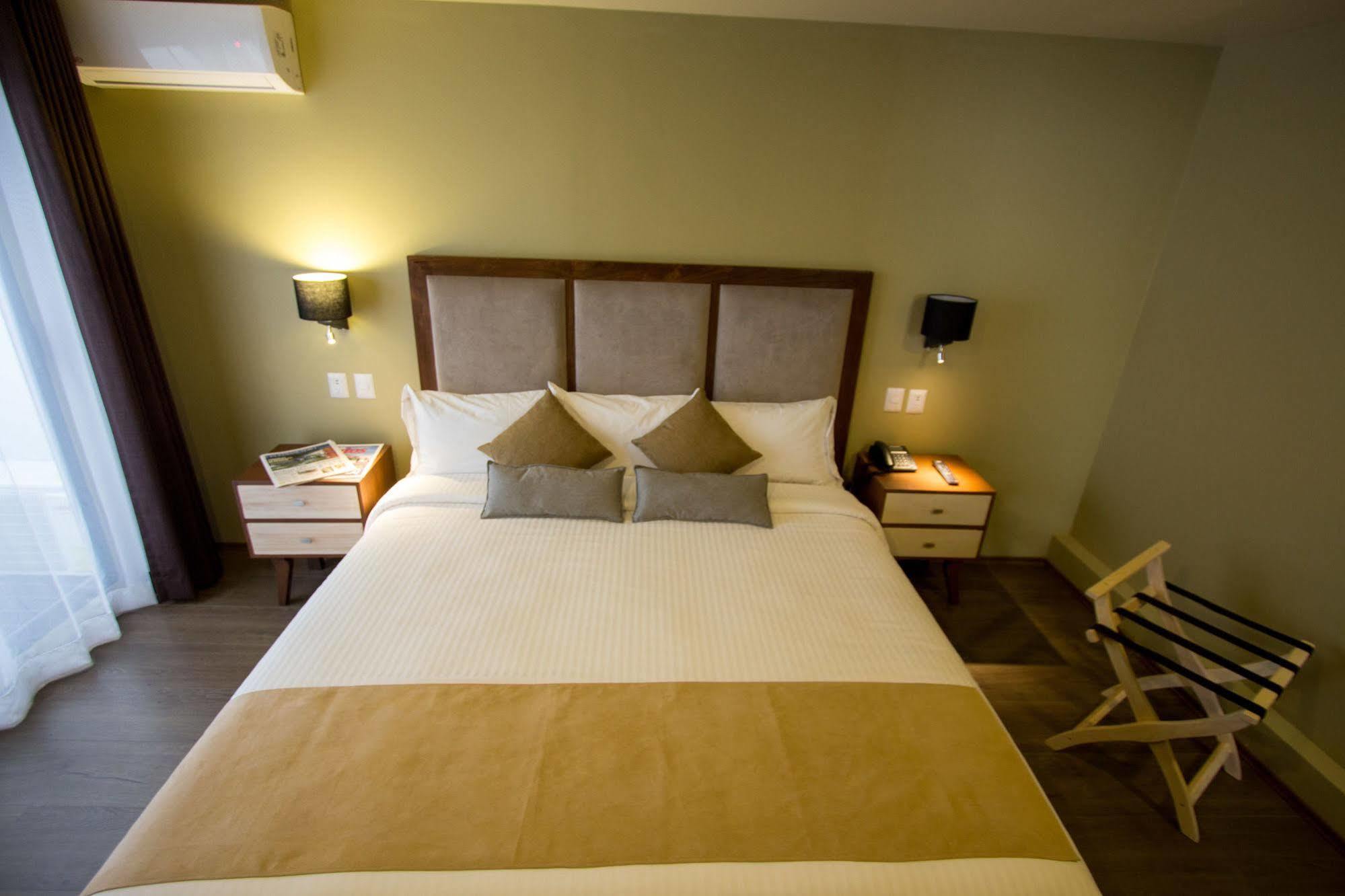 Hotel Lerma 2*