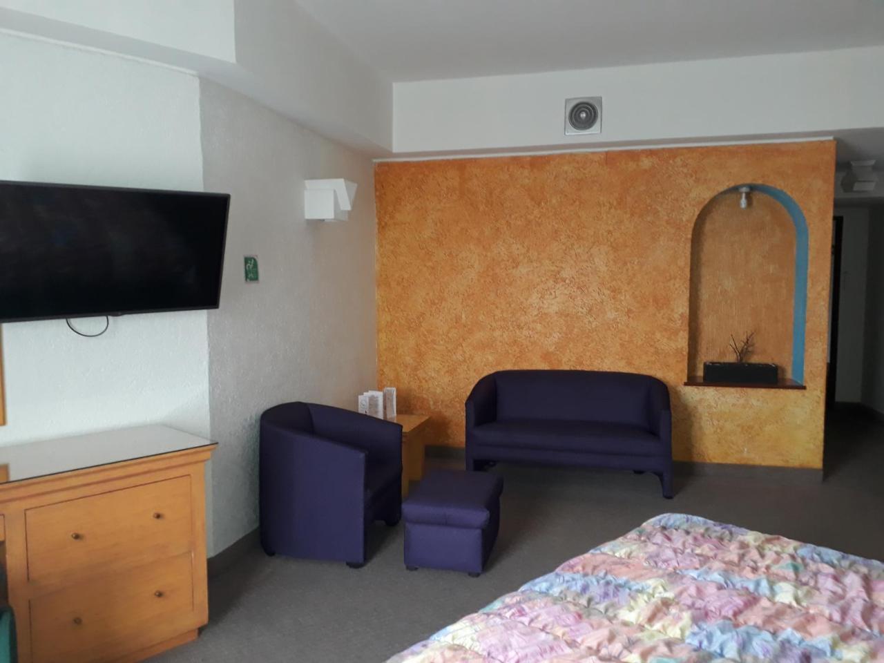 Sur Hotel
