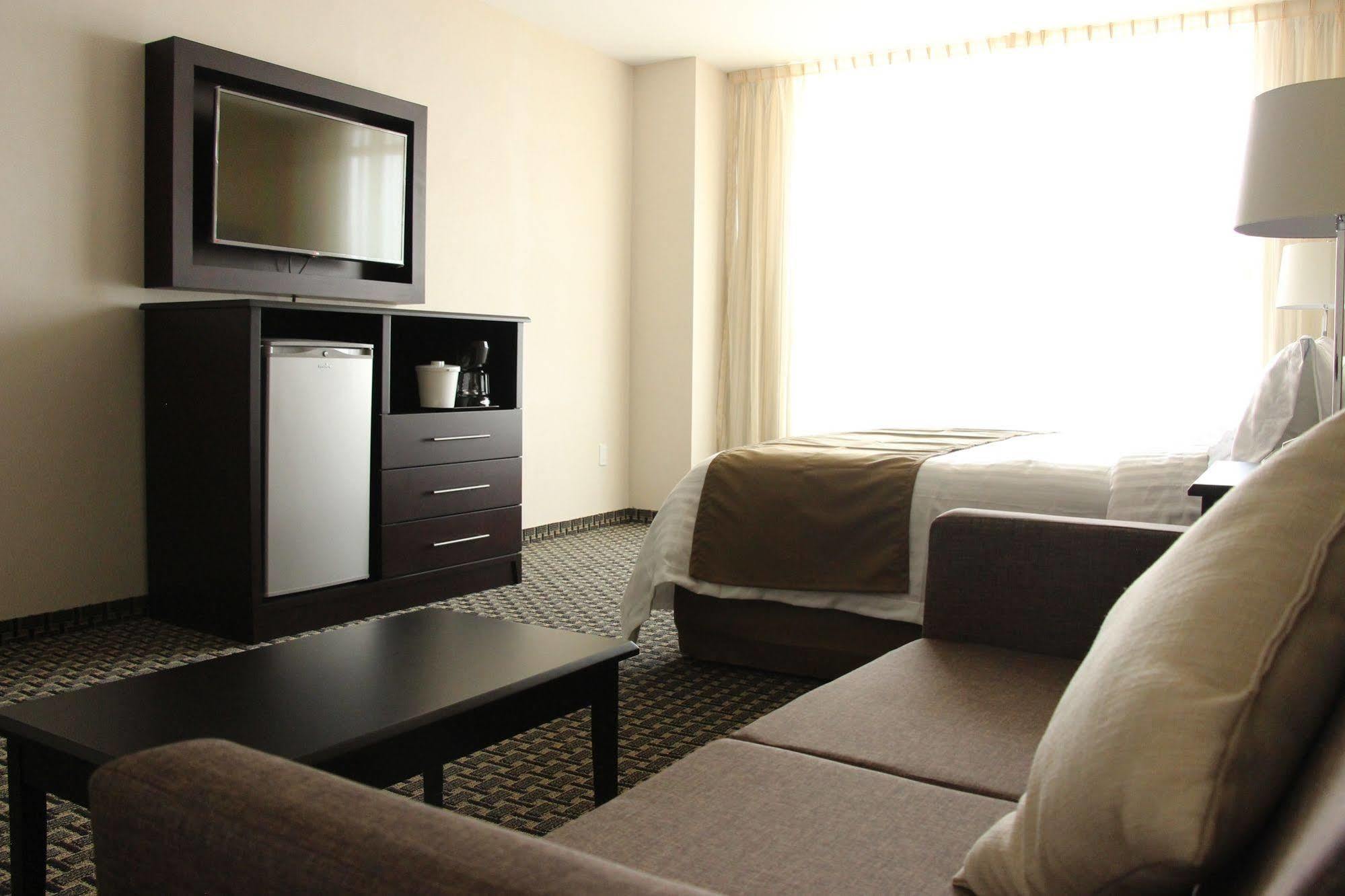 Express Santa Fe, An Ihg 4*