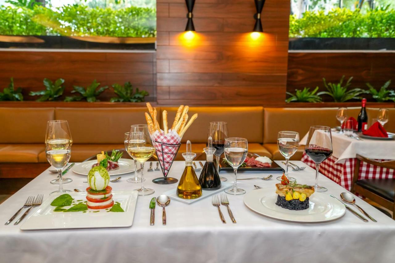 Hotel Barcelo Mexico Reforma 5*