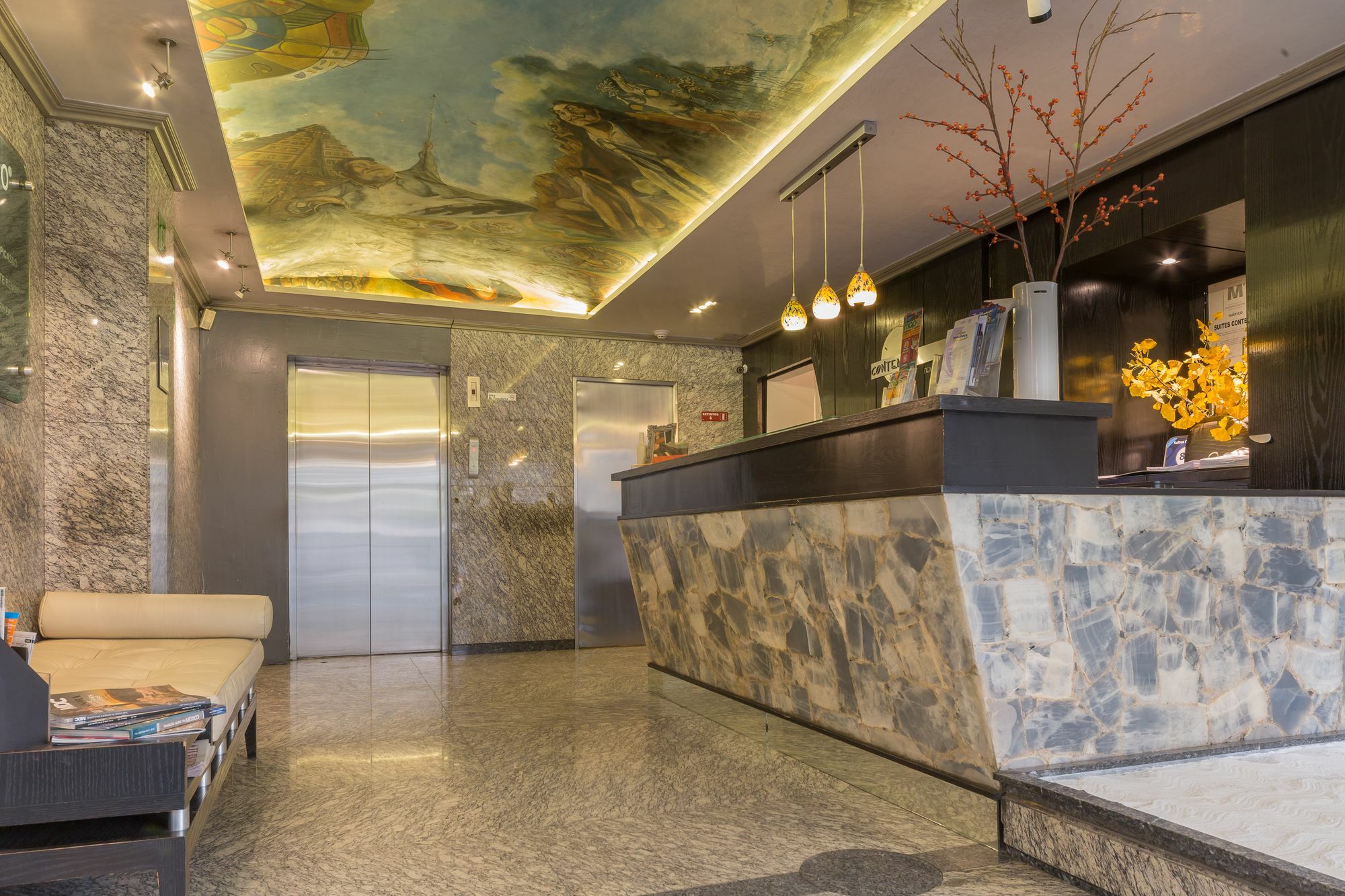 Hotel Contempo