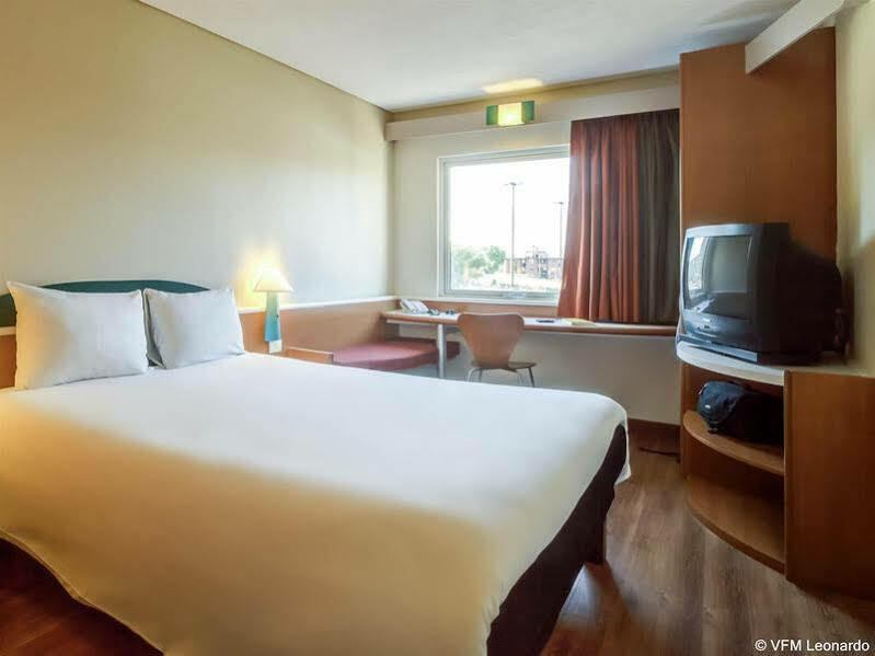 Ibis Perinorte 3*