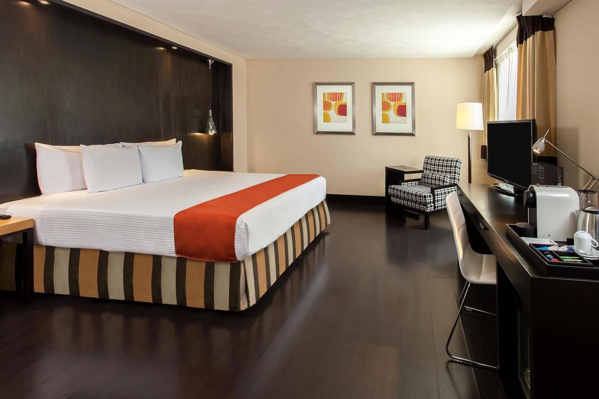 Hotel Nh Collection Centro Historico