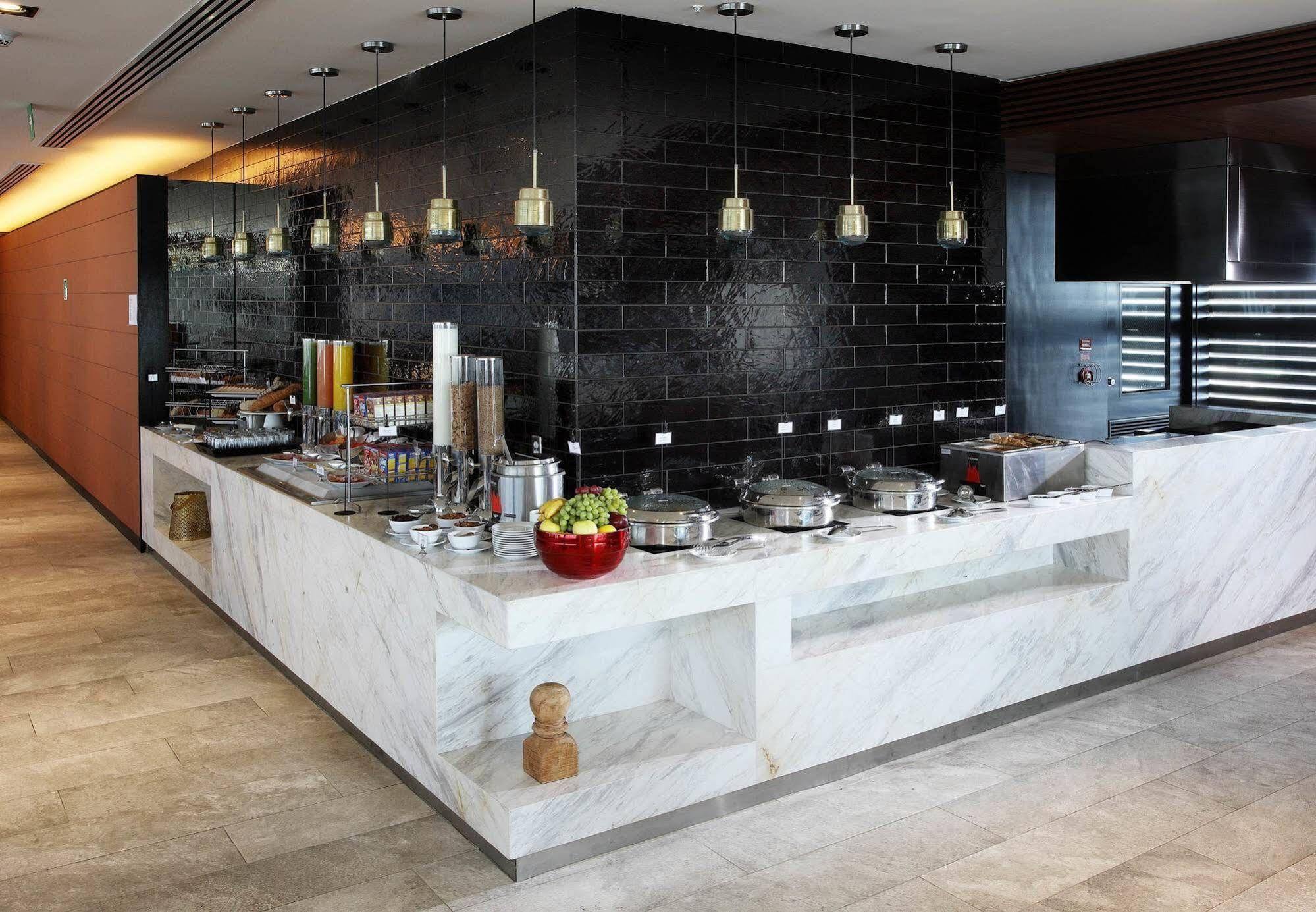 Courtyard By Marriott Mexico Vallejo Hotel 4*
