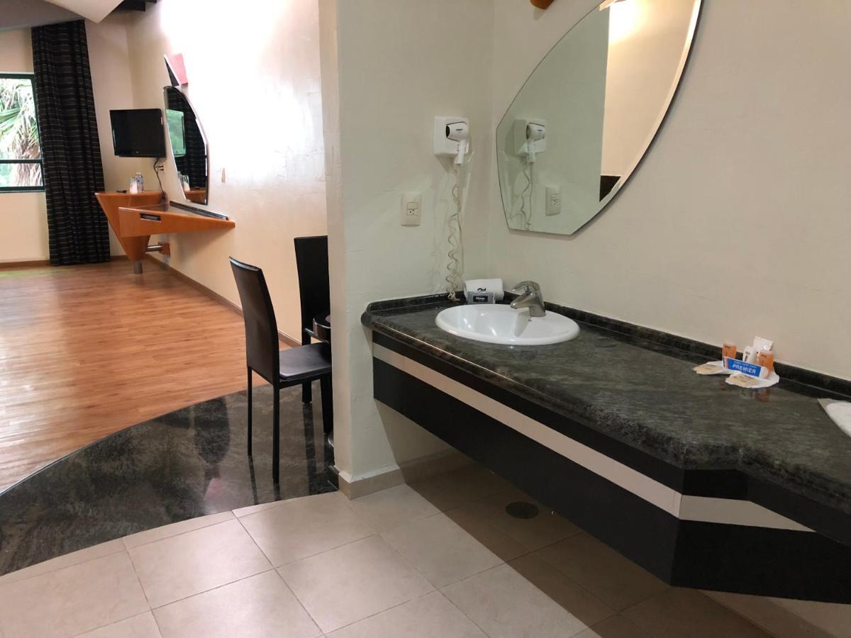 Hotel&villas Pasadena Impuestos No Incluidos El Pago Es Directamente En El Hotel