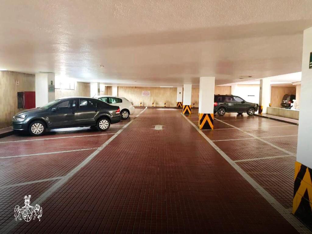 Del Valle Hotel del amor *