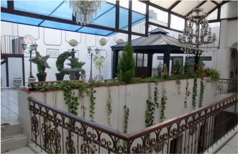 Casa De La Luna Hotel