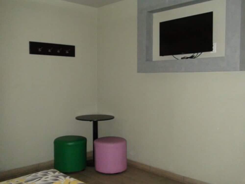 Hotel & 7 Mexico City