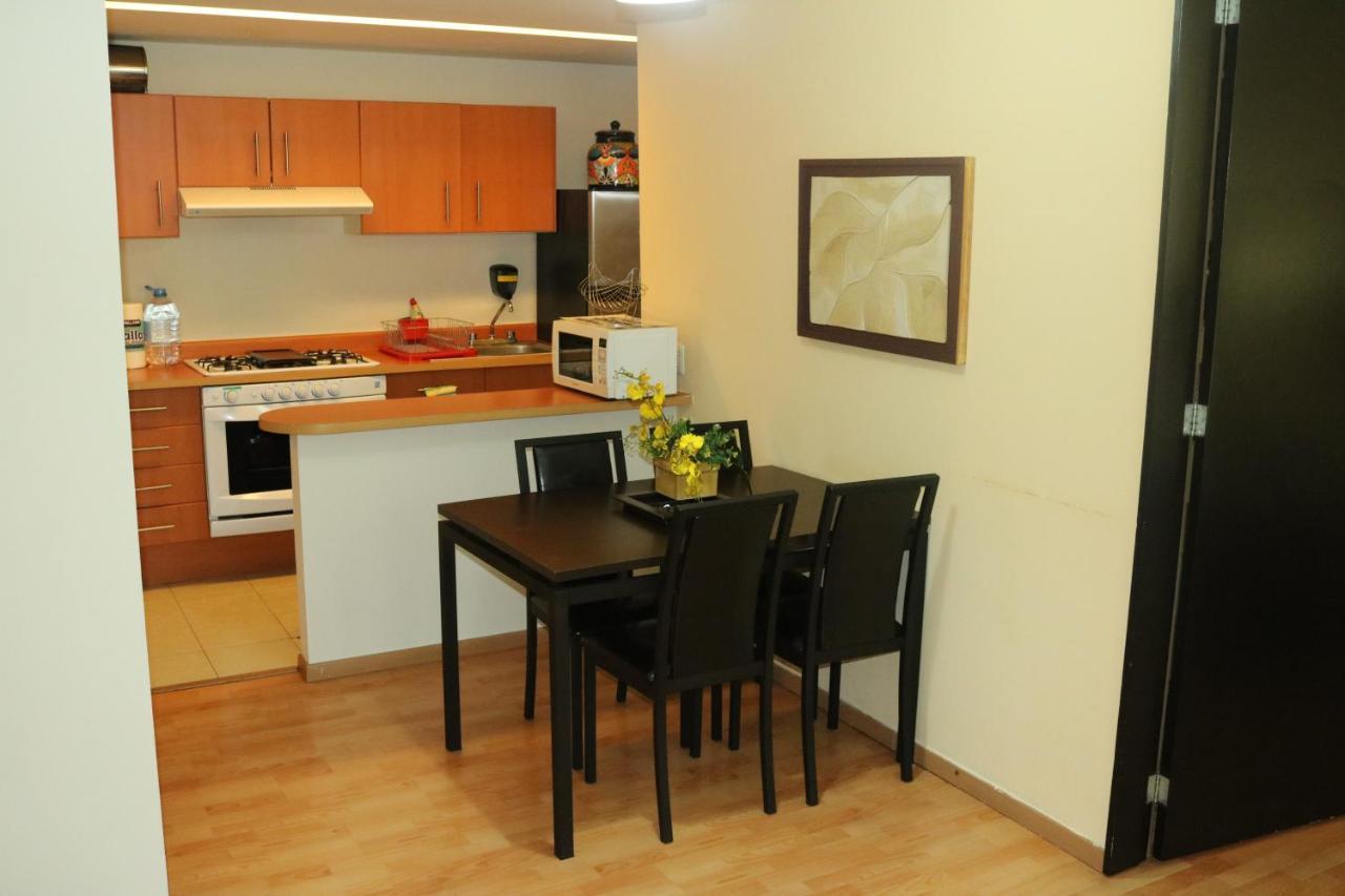 Puerta Alameda Apartment