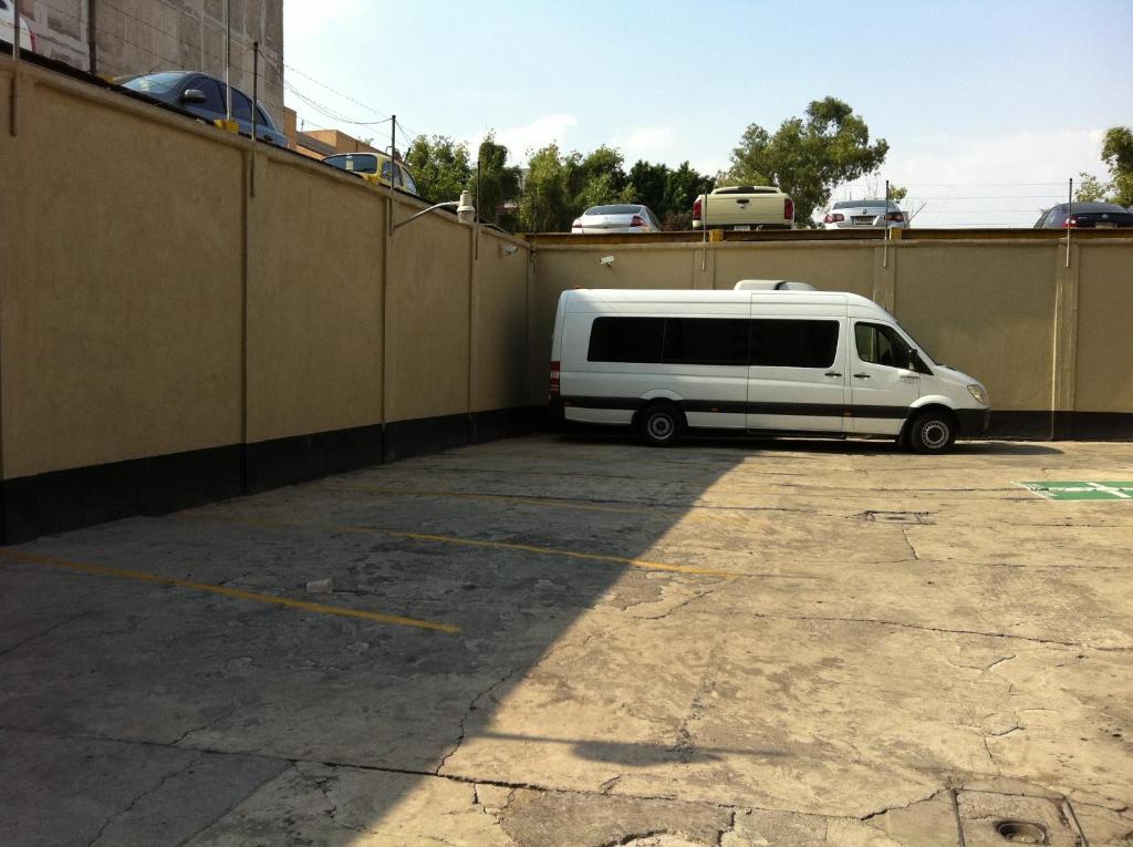 Dos Naciones 2* México DF