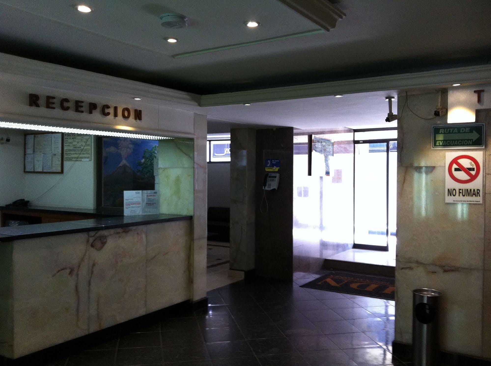 Dos Naciones Hotel 2*