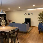 CASA DONCELES Apt 8, Espacioso, Super Ubicación!!