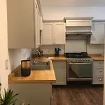 Casa Donceles Apt 4, Prime Location, Super Spacious!!