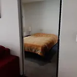 Departamento acogedor para viajeros y turistas