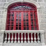 Estudio, en casa de 1910, a una cuadra del Angel