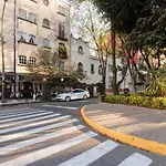 Sonder At Taman Condesa Apartment