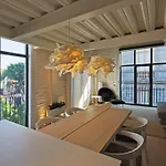 Awesome And Unique, In The Heart Of Downtown D15