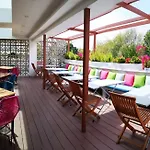 Residence L\' Heritage Aristoteles 225 By Bluebay