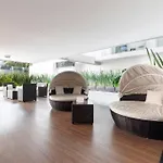 Beautiful Loft. King Size Bed. 150 Mbps Internet.