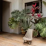 Casa Lomah Hotel