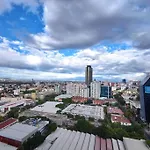 Beautiful Hi-Rise, King Size, Hs Wi-Fi, Pool, Gym