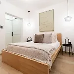 Charming 2Br 2Ba Historic Building Few Steps Parque Espana In Trendy Colonia Condesa