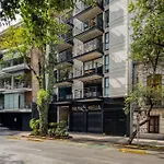 Mr W 2Br Cozy Apartment 103