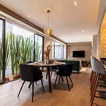 Casa Anatole France By Kukun