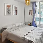 Spacious 3 Bed +2 Bath In Roma N