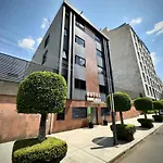 Hotel Monarca