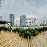 Great Cozy Loft Luxory Pool/ Gym/Jacuzzi/Roof Top
