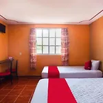 Oyo Hotel Posada Las Torres, Villa Del Carbon