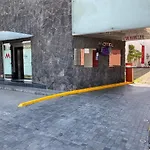 Hotel M Elite Rojo