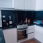 Secure, Central And Quiet Apartment Work Or Travel
