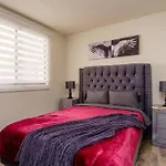 Calido Apartamento Cerca De Santa Maria La Ribera