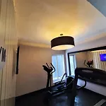 Hotel Plaza Revolución