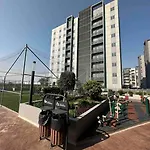 Entire Luxurious Apartment In Shopping Mall