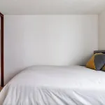 Private Room With Shared Bathroom In Roma Norte, Mexico City