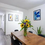 Private Room #3 In A 4 Bedroom Guest House In Roma Norte, Mexico City
