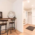 Private Balcony Rooftop Lounge Free Parking