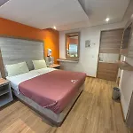 Hotel Moctezuma La Villa