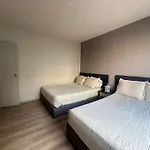 Urban Oasis In Roma - Wifi - Laundry - Sleeps 7