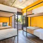 Hostal Casa Kanabri
