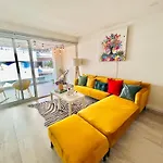 Espectacular departamento/estacionamiento, 3 TV’s