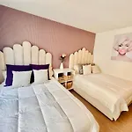 Espectacular departamento/estacionamiento, 3 TV’s