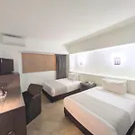 We Hotel Aeropuerto