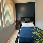 Roomies Hostel Reforma - La Diana